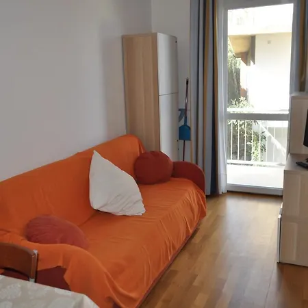 Apartment Paradiso