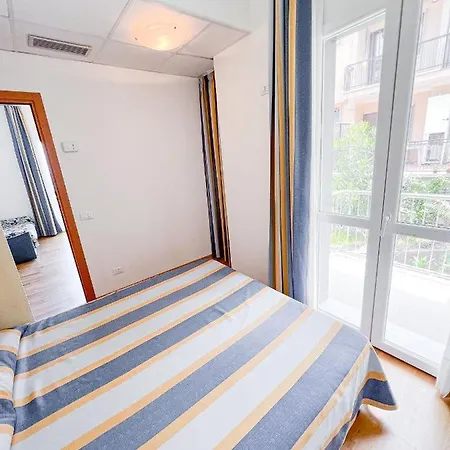 Paradiso Apartment *